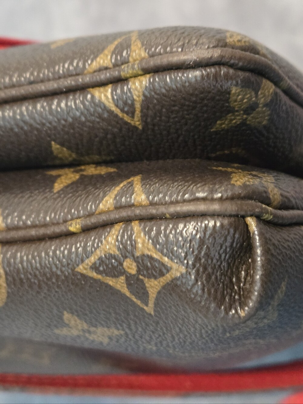 Louis Vuitton Twice Crossbody - Picture 12 of 16